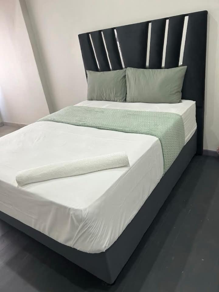 Chocolate City Guest House شرق لندن المظهر الخارجي الصورة